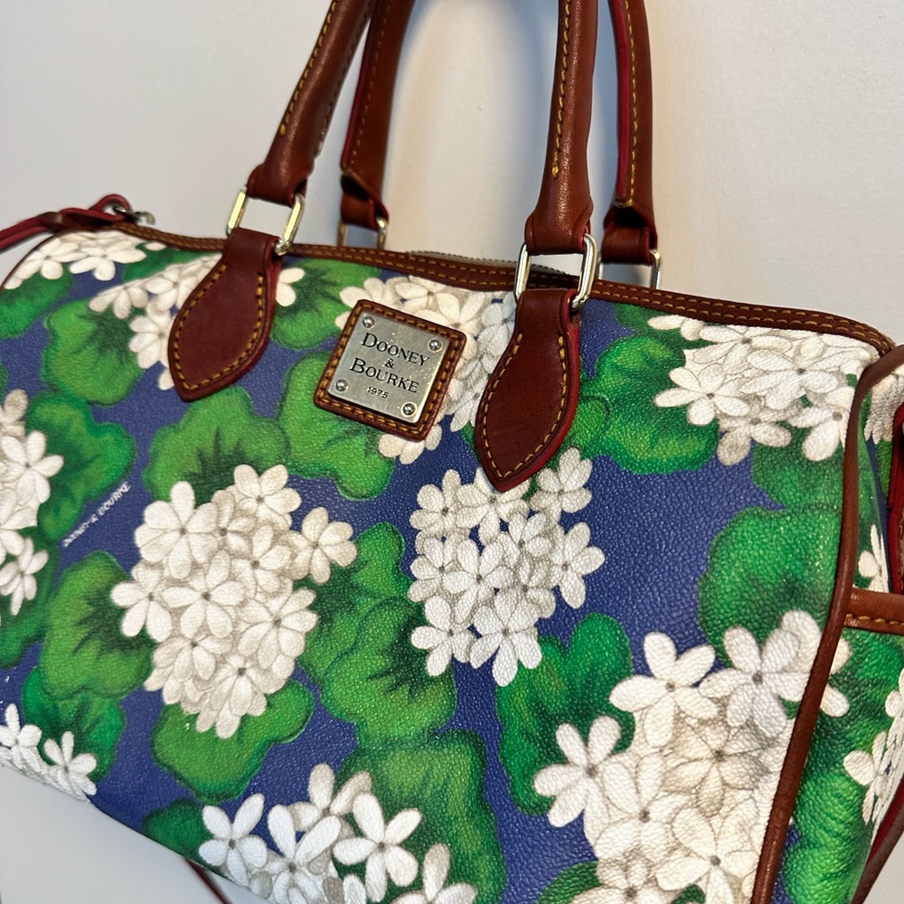 RARE!! Dooney & Bourke Hydrangea Satchel Purse with Structured Design